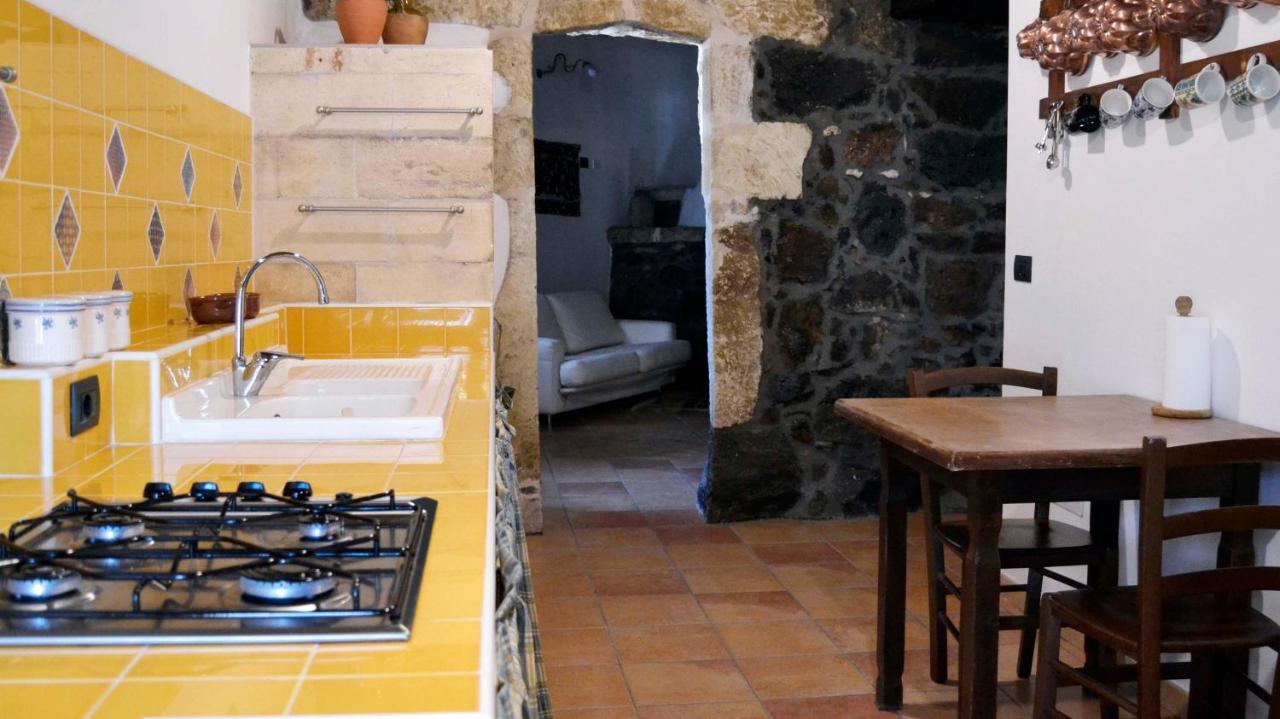 Italianway - Su Montiju Apartment Cheremule Bagian luar foto